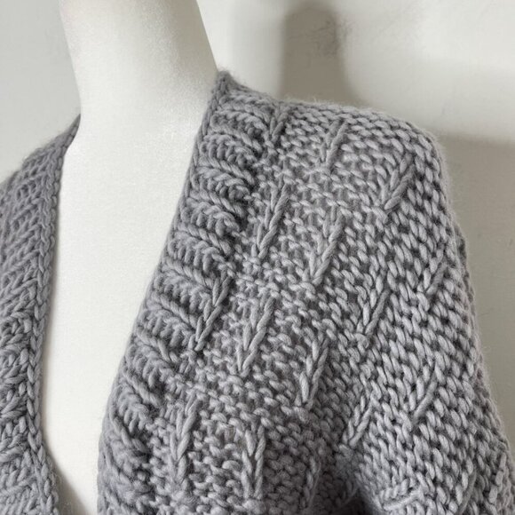 Handmade Women's Cardigan Sweater L Gray Open Front Bell Long Sleeve Chunky Knit - Picture 3 of 5